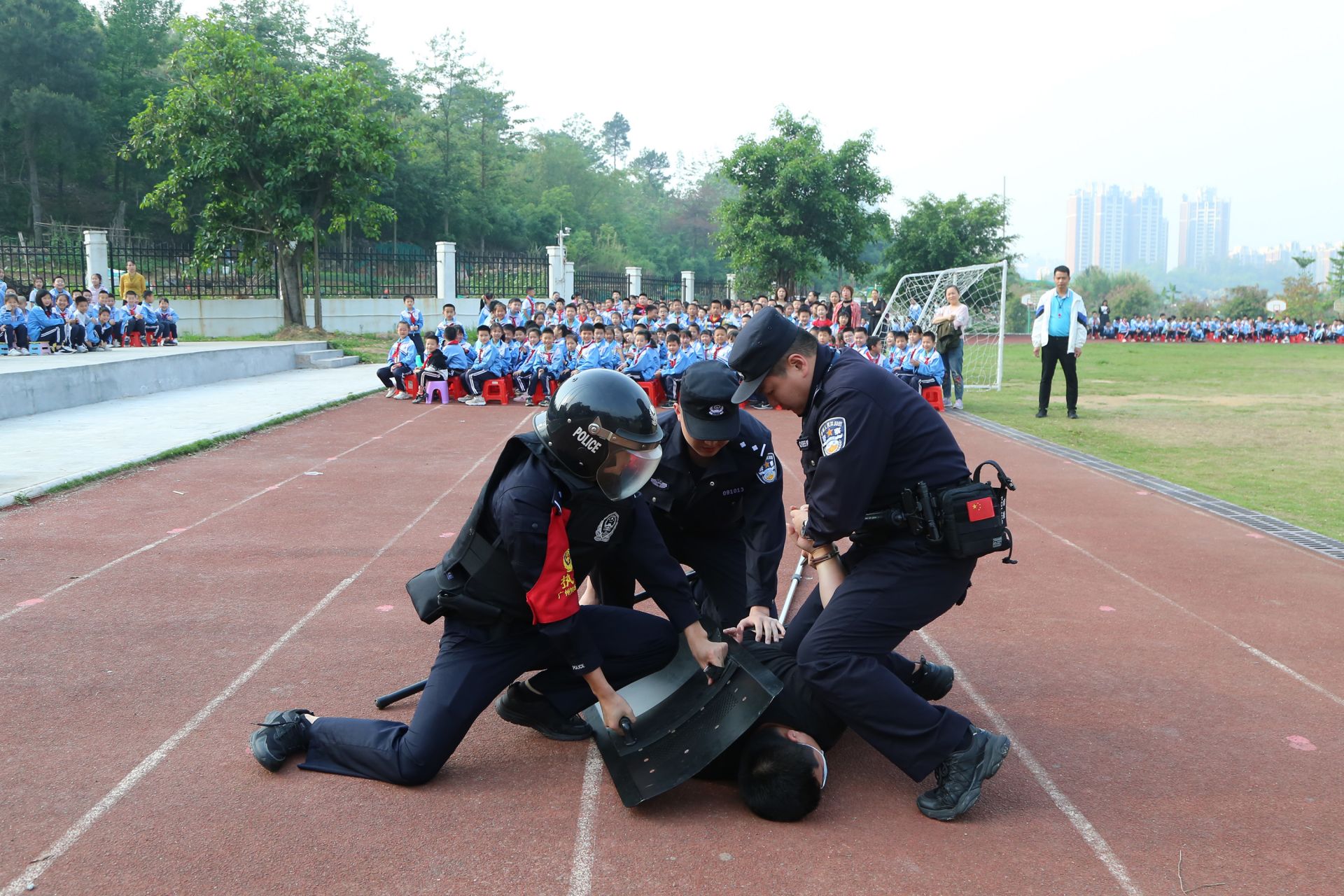 学校举行2020级新生开学典礼暨警务训练汇报大会-中国刑事警察学院